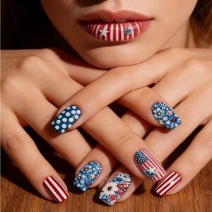 Patriotic Stars & Stripes Nail Art Set